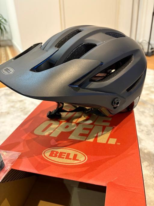 Buy & Sell North West London Childs Hill - North West London - Photos for Mountain bike helmet - MIPS - size S