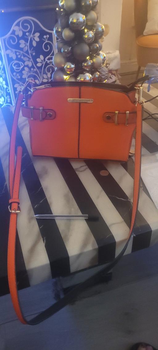 Buy & Sell Greater Manchester Manchester - Photos for RIVER ISLAND HANDBAG