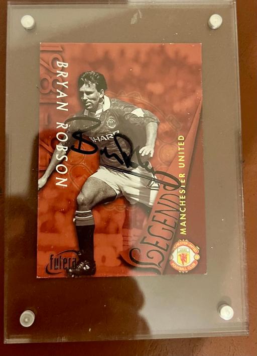 Buy & Sell North Northamptonshire Wollaston - North Northamptonshire - Photos for Hand Signed Man Utd Legend Bryan Robson Card