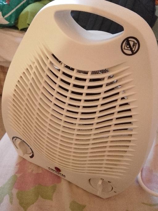 Buy & Sell South West London Merton - Photos for small heater, new, but no box.works well...