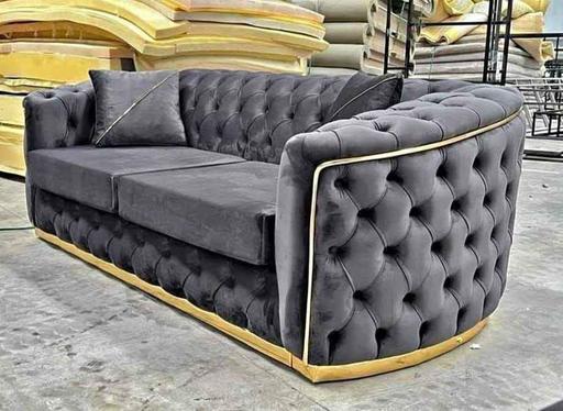 Buy & Sell Brent East Lane Business Park - Brent - Photos for Comfortable Madrid Sofa For Sale