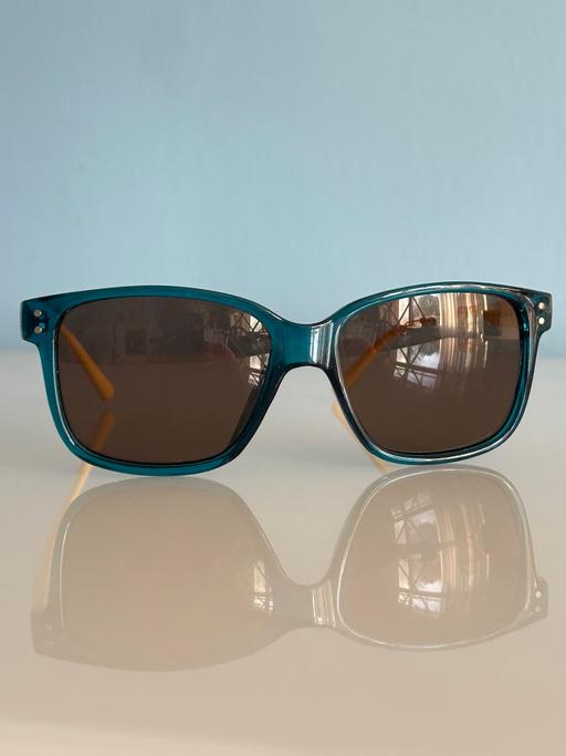 Buy & Sell Staffordshire Tamworth - Photos for Sunglasses in teal green and beige