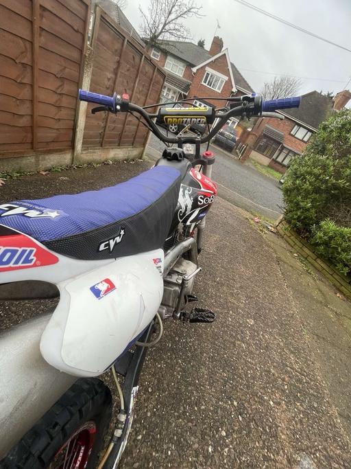 Vehicles West Midlands Walsall - Photos for Looking for a pit bike 110-125cc for 300