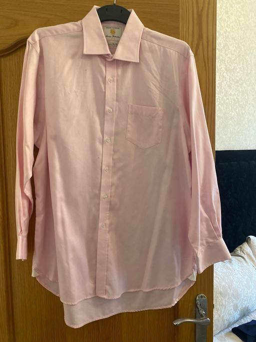 Buy & Sell West Yorkshire Calderdale - Photos for Pink shirt