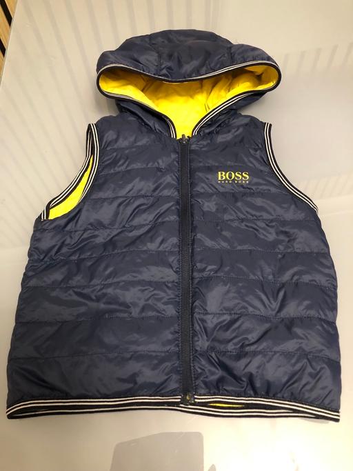 Buy & Sell Merseyside Knowsley - Photos for KIDS HUGO BOSS REVERSABLE GILLET