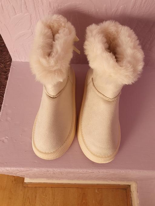 Buy & Sell County Durham Stockton-on-Tees - Photos for Ugg Style Slippers/Boots