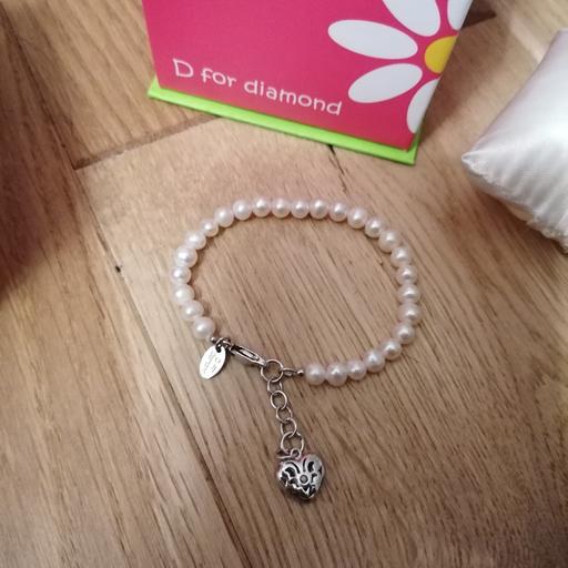 Buy & Sell Wiltshire Swindon - Photos for D For Diamond girls bracelet