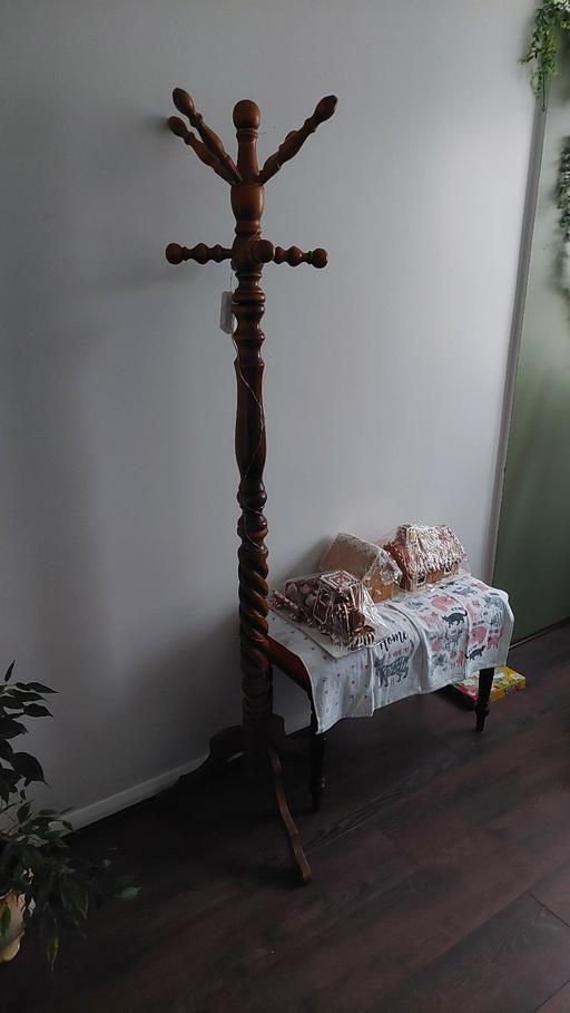 Buy & Sell South East London Blackfen - South East London - Photos for Vintage Coat Stand