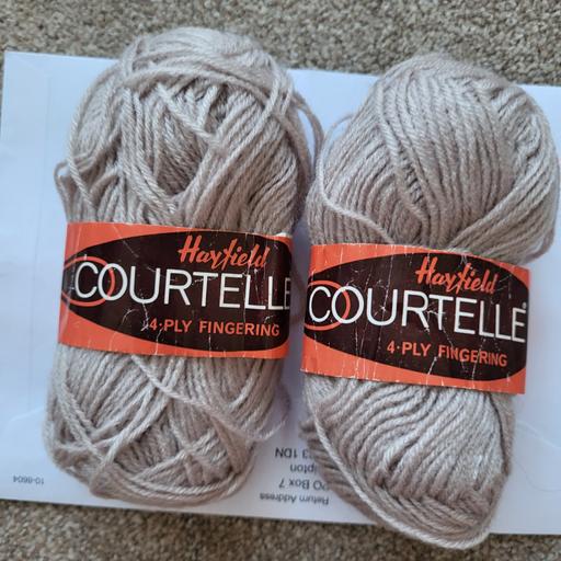 Classes North West London Harrow - Photos for Courtelle Knitting Wool 4 ply - Oyster colour