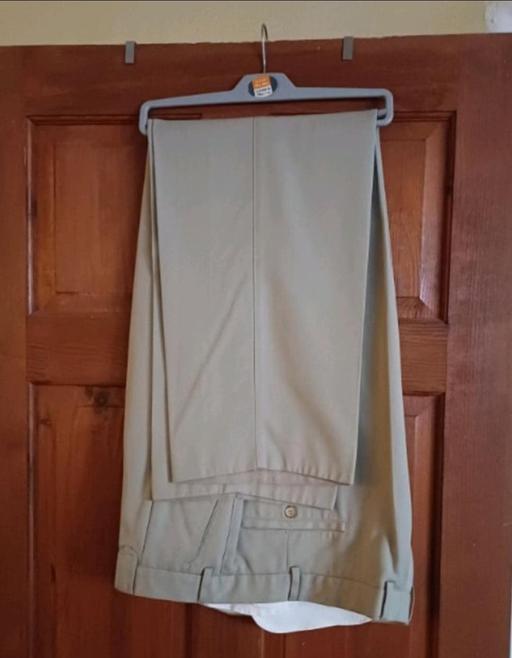 Buy & Sell Barking and Dagenham Rush Green - Barking and Dagenham - Photos for ⭐️Pleat front Trousers stone Like new