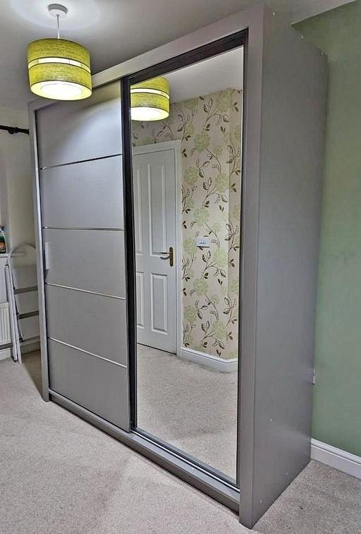 Buy & Sell Brent East Lane Business Park - Brent - Photos for Grey Chicago Wardrobe