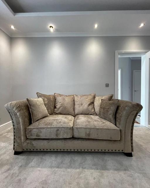 Buy & Sell Brent East Lane Business Park - Brent - Photos for MUST GO!!Harrison 3+2 Seater Sofa For Sale