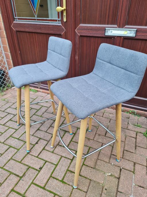 Buy & Sell North London Canonbury - North London - Photos for A Pair of Stylish High Stools