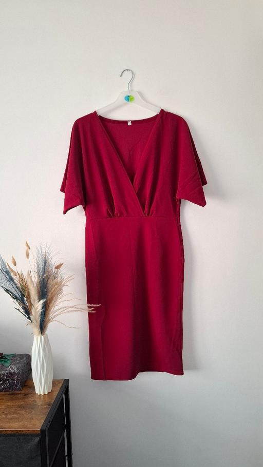 Buy & Sell Swansea - Wales Blaenymaes - Swansea - Photos for Short batwing sleeve V-neck midi bodycon dres