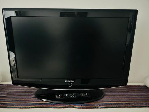 Buy & Sell West London Gunnersbury - West London - Photos for Samsung LE32R87BD 32in LCD TV