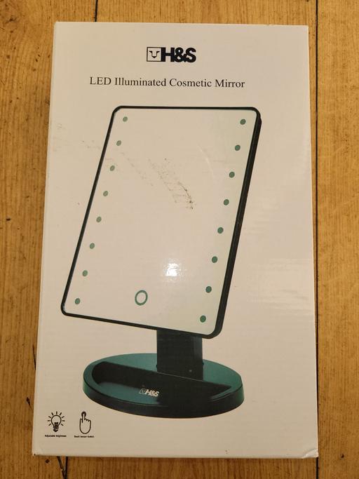 Buy & Sell West Midlands Sandwell - Photos for LED Illuminated Cosmetic Mirror