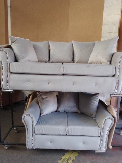 Buy & Sell West Midlands Wolverhampton - Photos for NEW SOFA