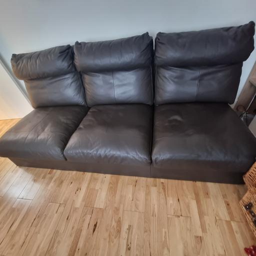 Buy & Sell West London Hillingdon - Photos for Leather Sofa-4 seater in excellent conditio