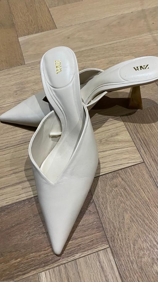 Buy & Sell South East London Selhurst - South East London - Photos for Brand new Zara cream mules