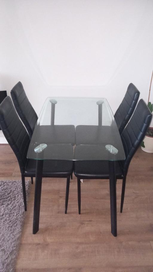 Buy & Sell West Midlands Birmingham - Photos for Table and Chairs