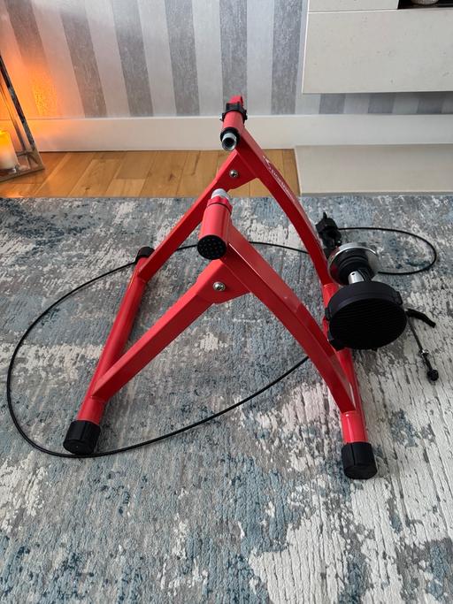 Buy & Sell East London Gallows Corner - East London - Photos for Cycling Trainer/Exercise Attatchment