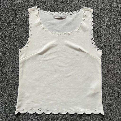 Buy & Sell Surrey Epsom and Ewell - Photos for White top with scalloped hem size 10