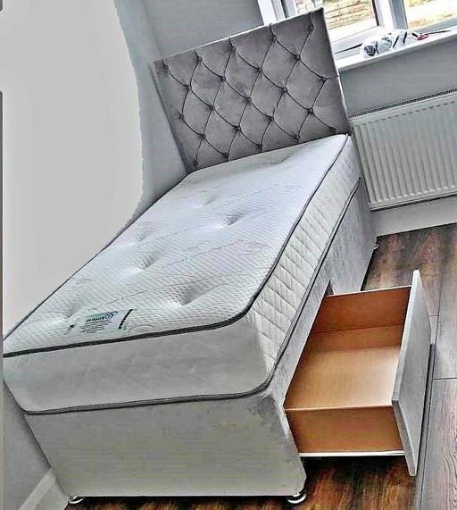 Buy & Sell Brent East Lane Business Park - Brent - Photos for Double Bed With Mattress