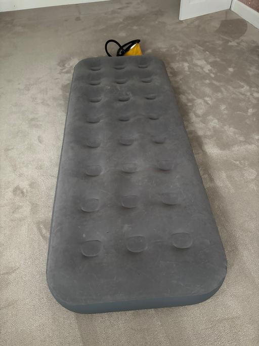 Buy & Sell East London Redbridge - Photos for Single Air Bed with pump