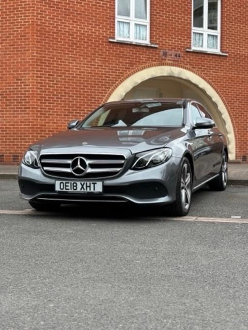 Vehicles South East London Rotherhithe - South East London - Photos for Mercedes Benz E Class