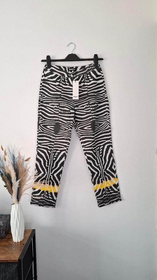 Buy & Sell Swansea - Wales Blaenymaes - Swansea - Photos for Zebra print cropped trousers size S/M