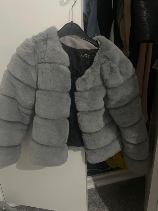 Buy & Sell Hertfordshire East Hertfordshire - Photos for Xs fluffy coat. Only worn 1 time