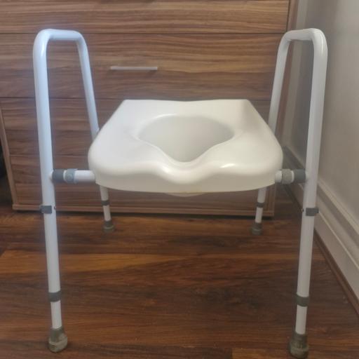 Buy & Sell Hertfordshire Welwyn Hatfield - Photos for Disability Aid - Toilet Seat