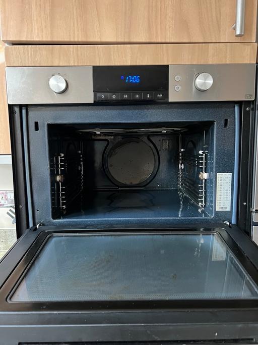 Buy & Sell West Midlands Birmingham - Photos for Samsung microwave oven, with baking trays