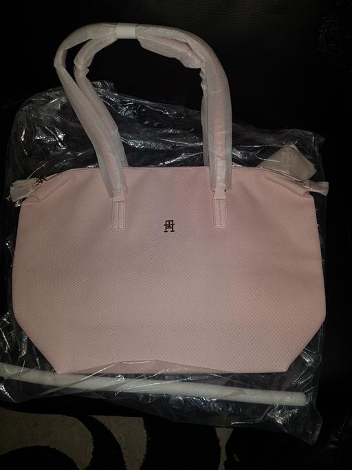 Buy & Sell North London Upper Holloway - North London - Photos for tommy Hilfiger tote bag