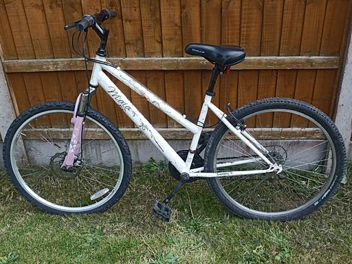 Buy & Sell West Midlands Wolverhampton - Photos for Apollo Maia Mountain Bike