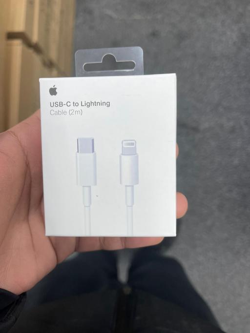 Buy & Sell West London Hounslow - Photos for USB-C to Lightning Cable (2m)