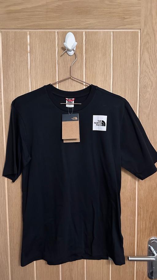 Buy & Sell Staffordshire South Staffordshire - Photos for Brand New North Face T-Shirt Unisex