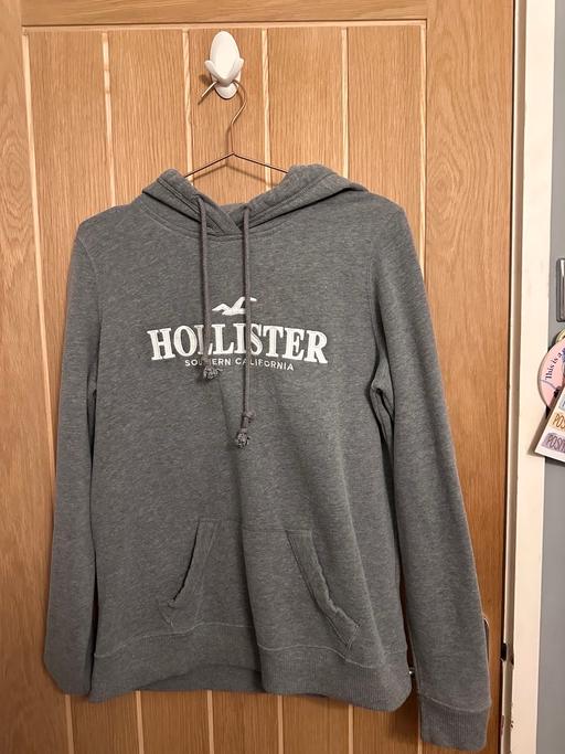 Buy & Sell Staffordshire South Staffordshire - Photos for Grey Women’s Hollister Jumper -M