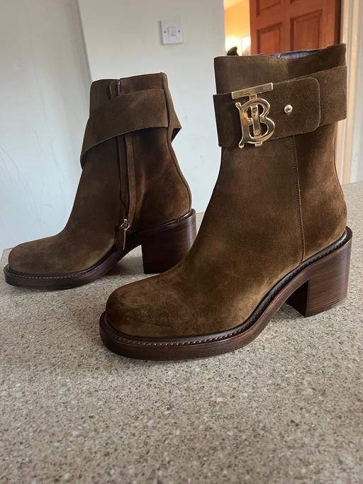 Buy & Sell Newry, Mourne and Down Newcastle - Newry, Mourne and Down - Photos for BNWB Authentic Burberry Boots 41EU/8UK