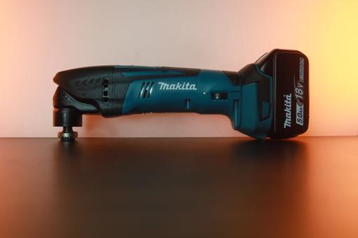 Buy & Sell South East London Croydon - Photos for makita multitool+battery 5ah 18v new