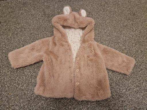 Buy & Sell Nottinghamshire Gedling - Photos for Fluffy Teddybear Jacket Coat 6-9m