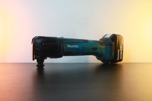 Buy & Sell South East London Croydon - Photos for makita multitool dtm 51+battery 5ah 18v