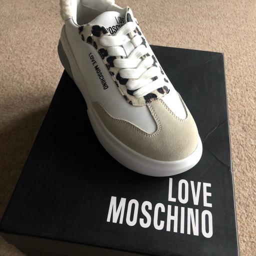 Buy & Sell West London Hounslow - Photos for Moschino new trainers size Uk4