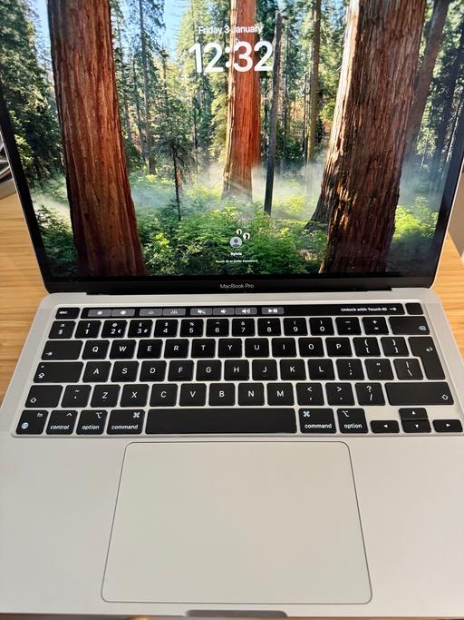 Buy & Sell West London Ealing - W5 - Photos for MacBook Pro 13” 2020 8GB SSD256GB M1 Chip