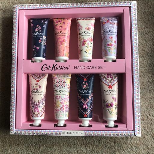 Buy & Sell West London Hounslow - Photos for Cath Kidston hand care set