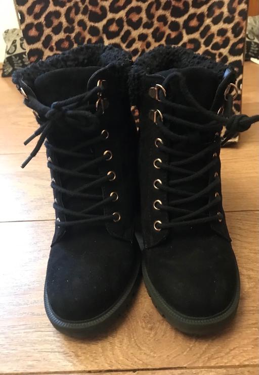 Buy & Sell West Yorkshire Leeds - Photos for Fur ankle boots