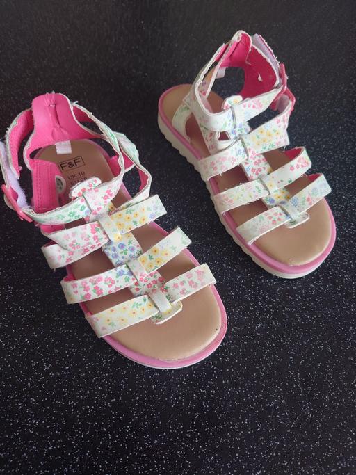 Buy & Sell Leicestershire Charnwood - Photos for Girls sandals size 10