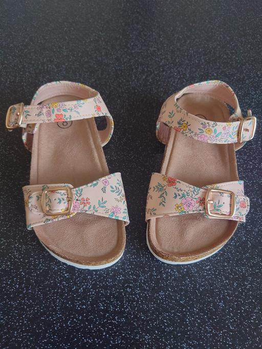 Buy & Sell Leicestershire Charnwood - Photos for Girls sandals size 8