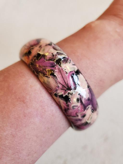 Buy & Sell Kent Dartford - Photos for Pretty Purple / Multi Floral Bracelet