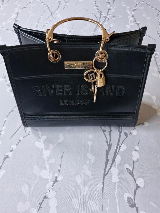 Buy & Sell Essex Basildon - Photos for River Island Bag